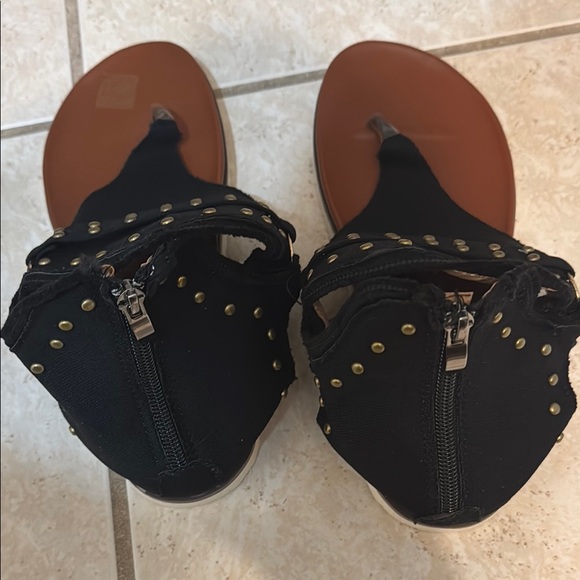 Aldo Black and Gold Sandals with Studded Design - Picture 3 of 6